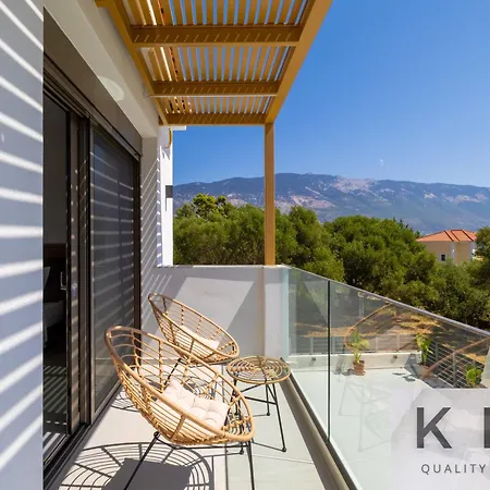 Villa Mira Mare With Private Pool In Pessada Pesádha